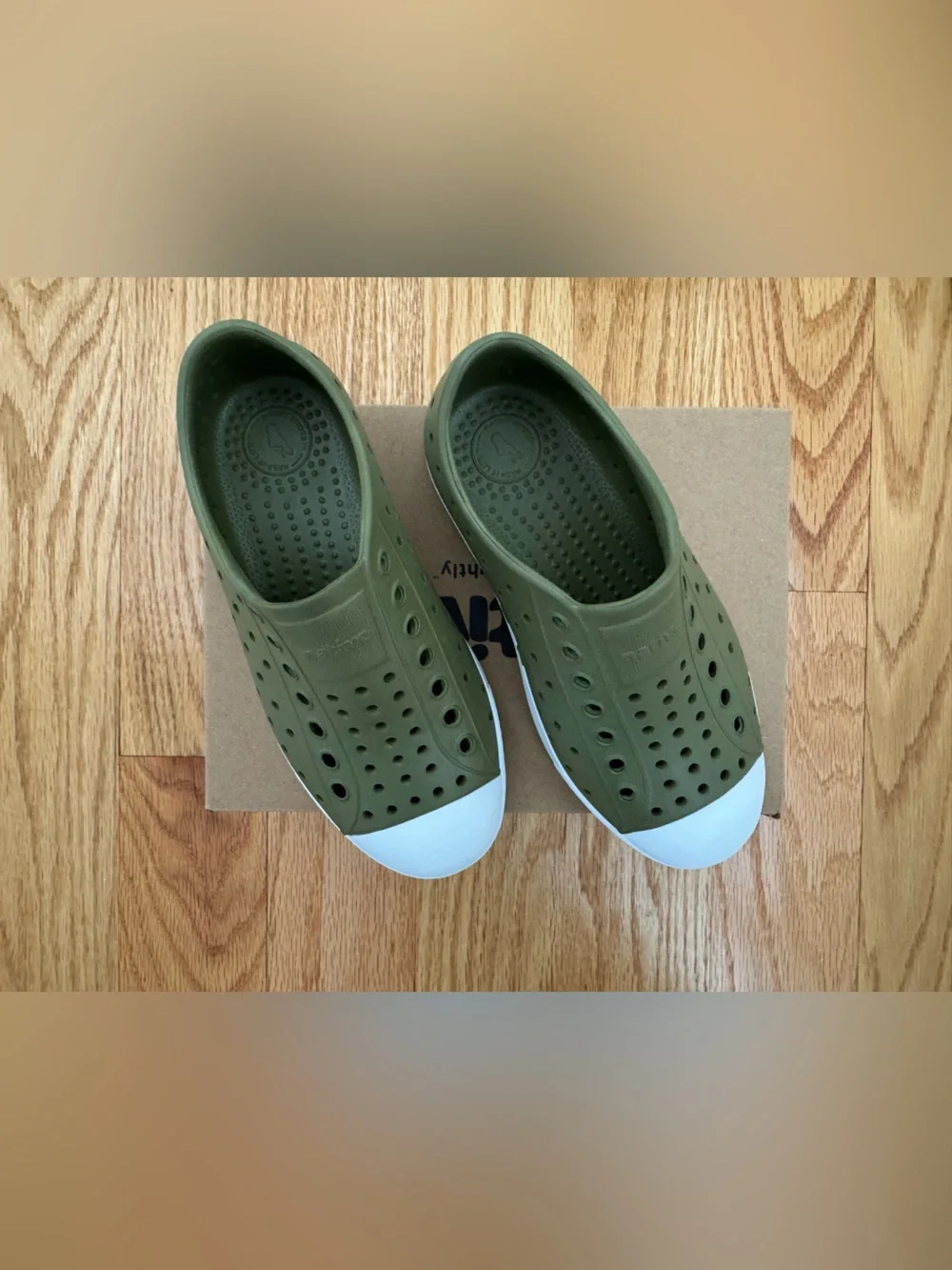 Brand new Native Jefferson C12 rookie green